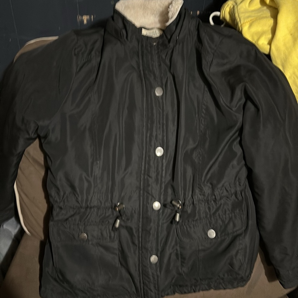 Women’s jacket - Picture 2 of 3